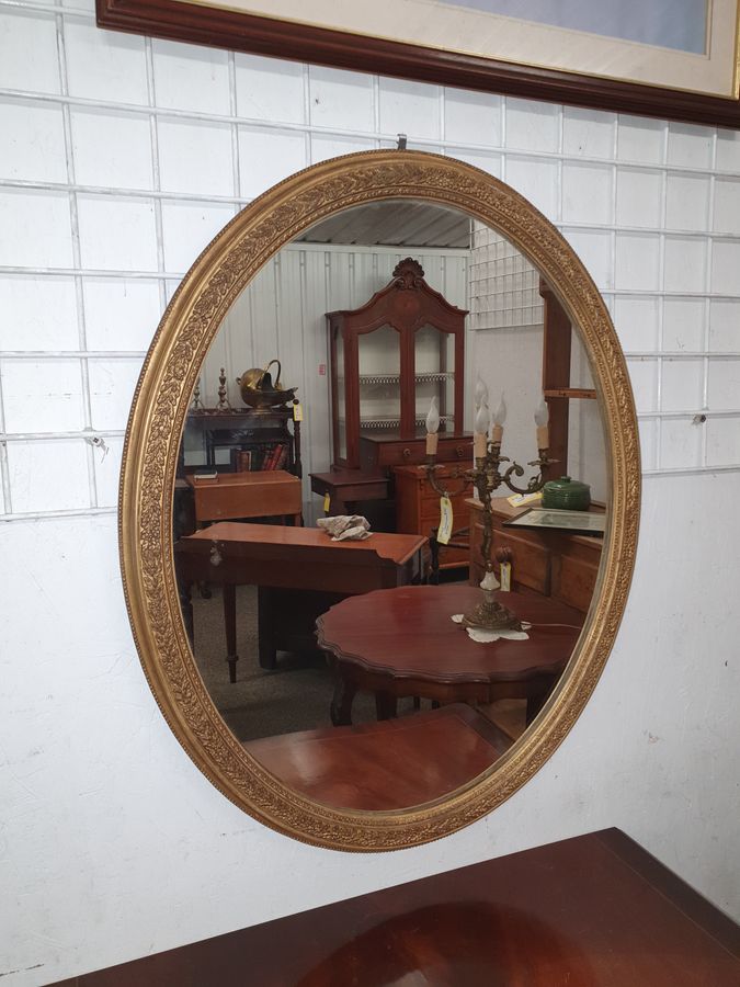 Antique Oval Gilt Wall Mirror