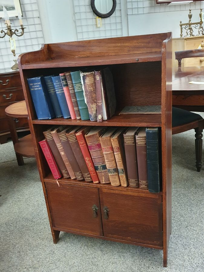 Small Antique Arts & Crafts Oak Bookcase Cabinet