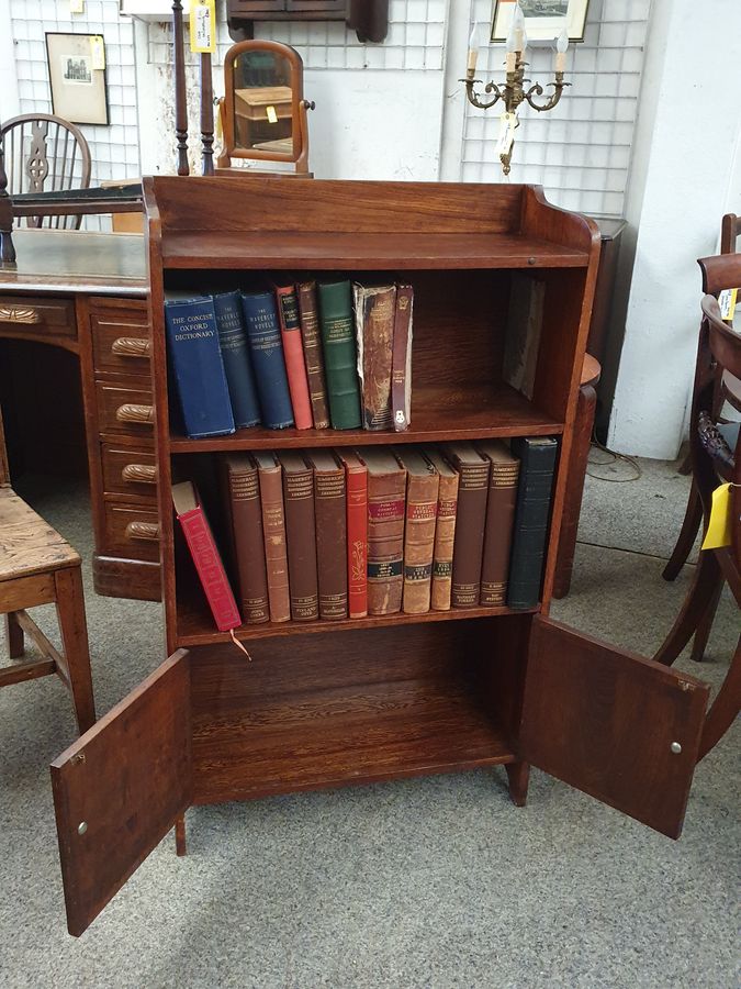 Antique Small Antique Arts & Crafts Oak Bookcase Cabinet 