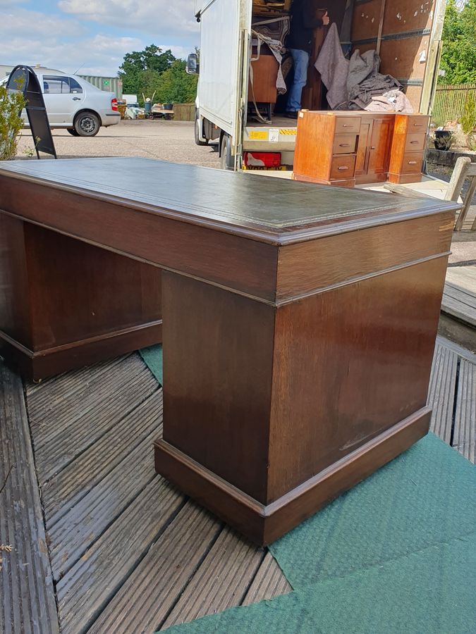 Antique Good Antique Victorian Oak Leather Top Writing Office Desk 