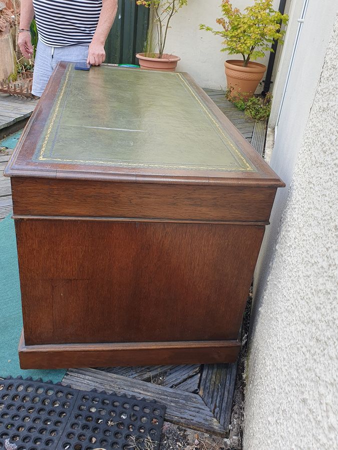 Antique Good Antique Victorian Oak Leather Top Writing Office Desk 