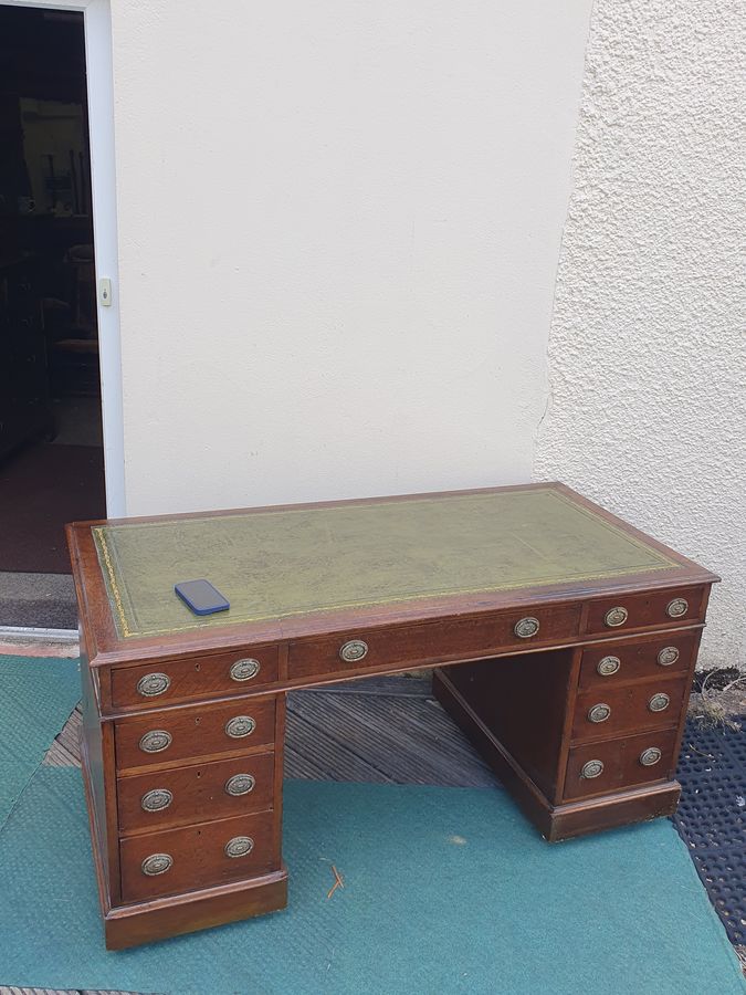 Antique Good Antique Victorian Oak Leather Top Writing Office Desk 