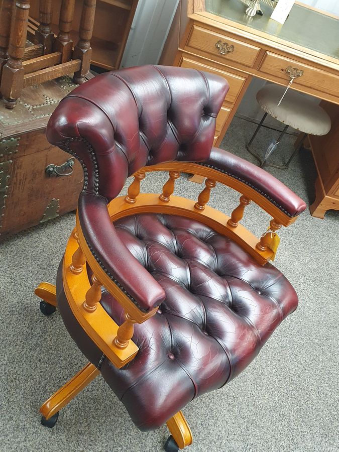 Antique Vintage Leather Revolving Chesterfield Office Captain Desk Chair Armchair 