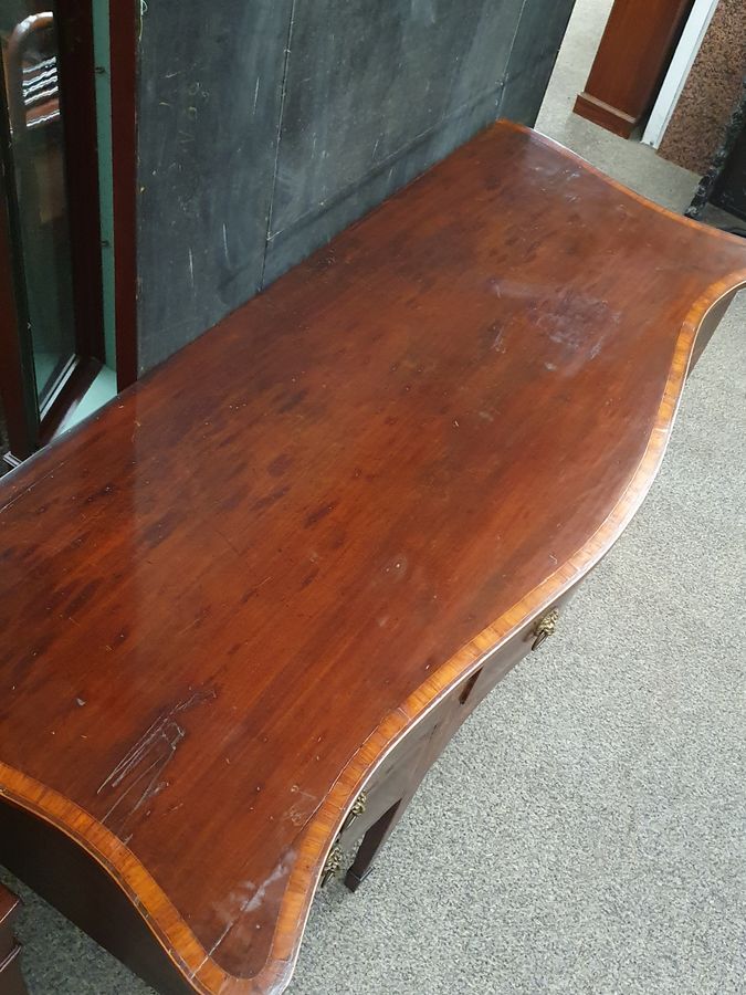 Antique Antique Georgian Inlaid Serpentine Sideboard 