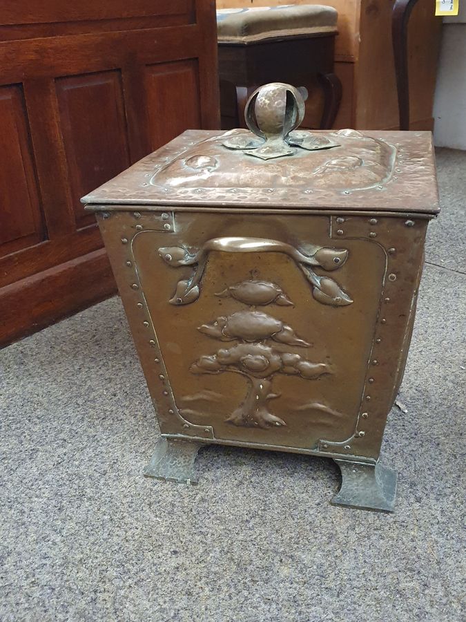 Antique Good Arts & Crafts Coal Log Bin 