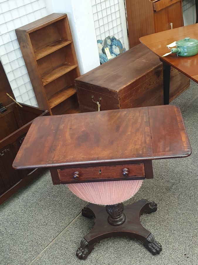 Antique Good Small Antique Work Table