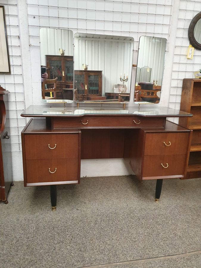 Good Retro G-Plan Librenza Mid Century Triple Mirror Dressing Table