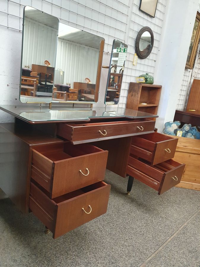 Antique Good Retro G-Plan Librenza Mid Century Triple Mirror Dressing Table