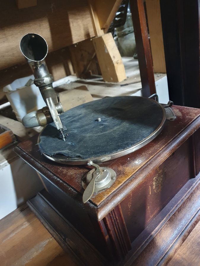 Antique Good Antique HMV Gramophone & Large Horn