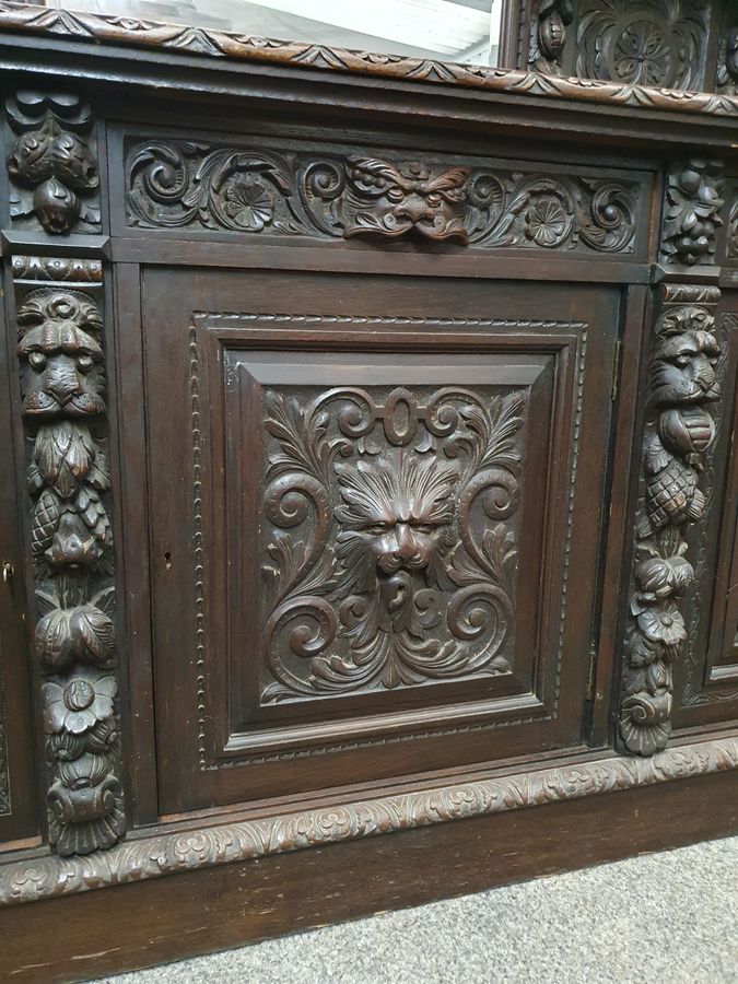 Antique Good Antique Late Victorian Lion Mask Face Carved Oak Mirror Back Sideboard 