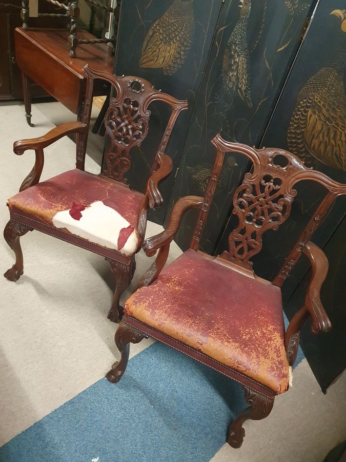 Antique Antique Set of 6 Ball & Claw Dining Chairs 