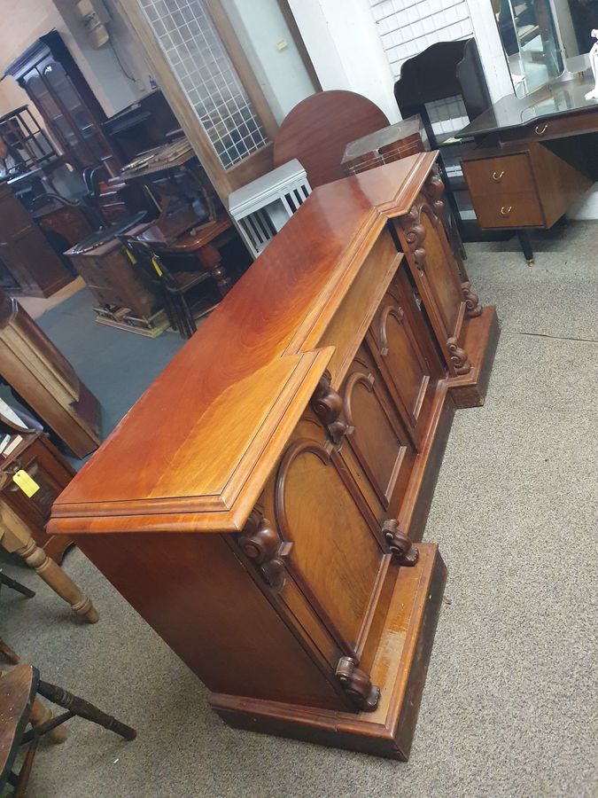 Antique Good Large Antique Victorian Four Door Sideboard 