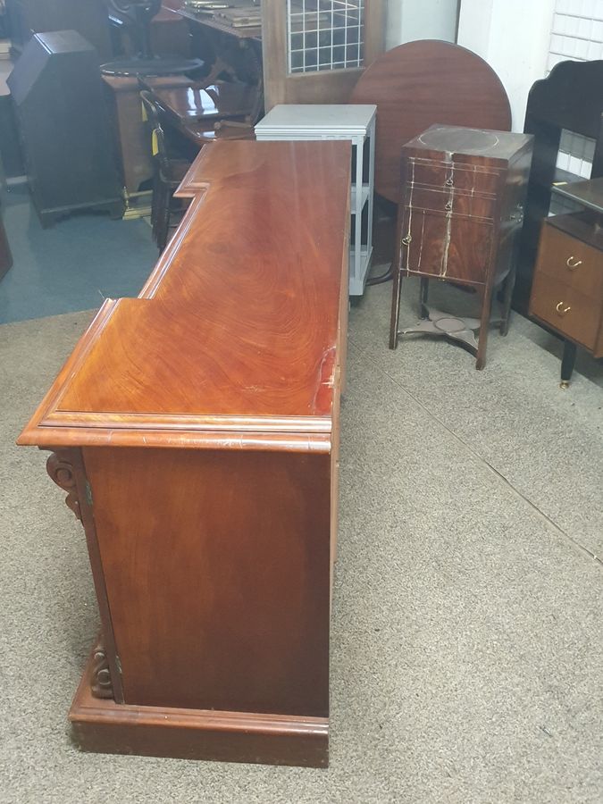 Antique Good Large Antique Victorian Four Door Sideboard 