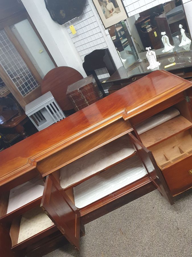 Antique Good Large Antique Victorian Four Door Sideboard 