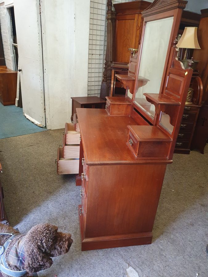 Antique Antique Dressing Table With A Mirror Back 