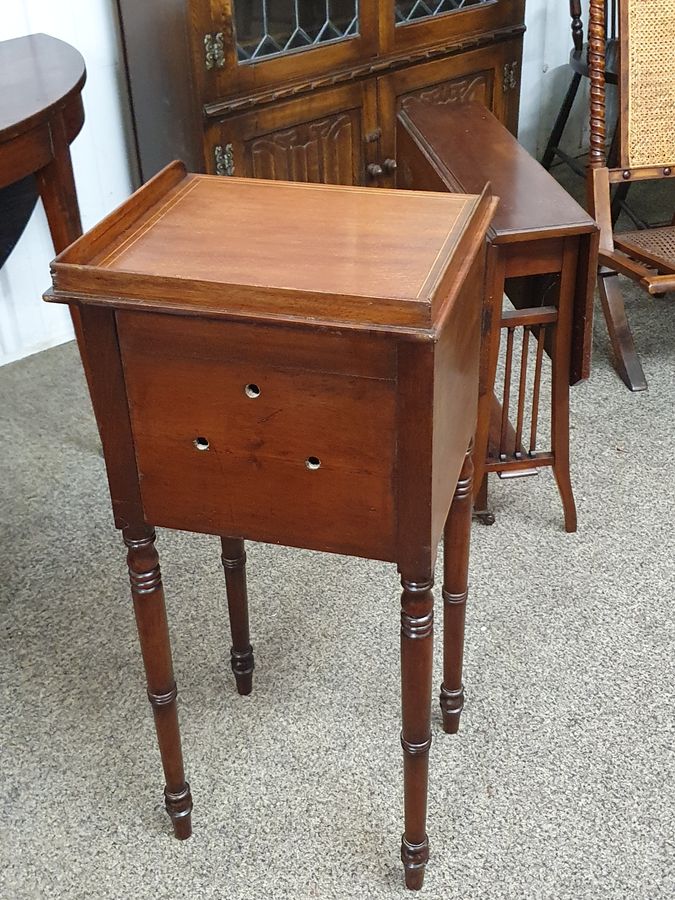 Antique Good Antique Regency Bedside Cabinet Lamp Table 