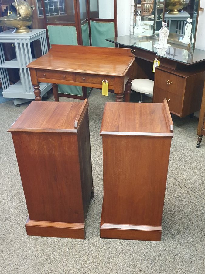 Antique Good Antique Pair of Bedside Table Cabinet's 