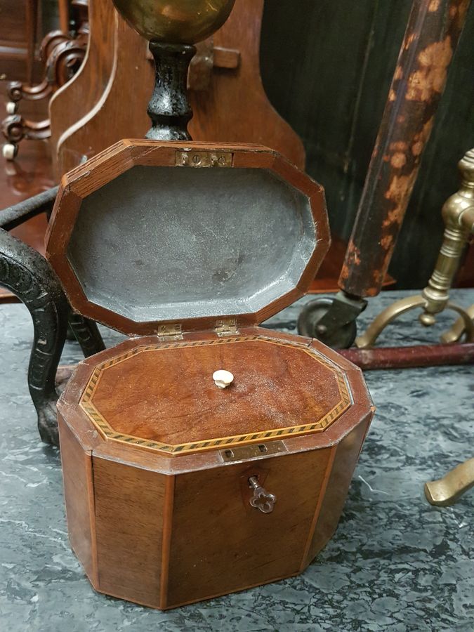 Antique Good Small Antique Tea Caddy 