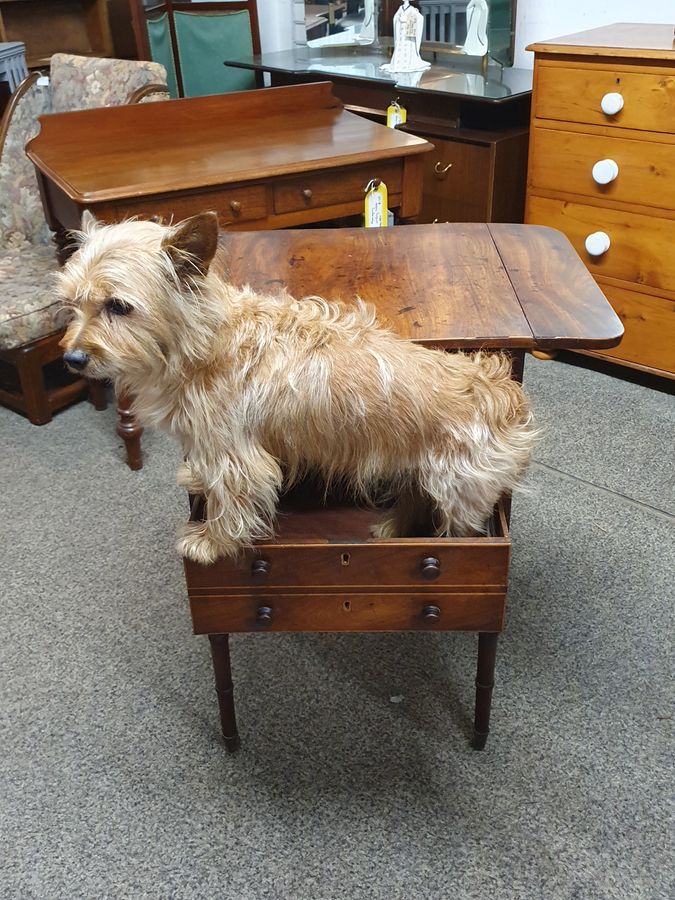 Antique Antique Mini Pembroke Side Lamp Table 