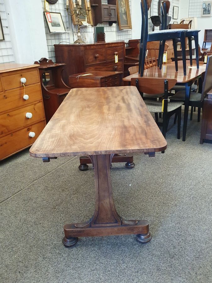 Antique Antique Side Table 