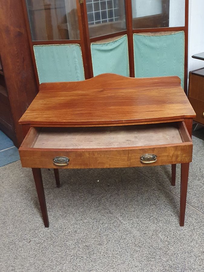 Antique Antique Side Table 