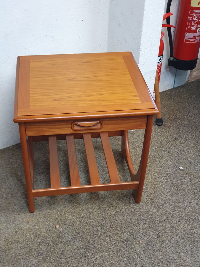 Good Retro G-Plan Small Lamp Bedside Table