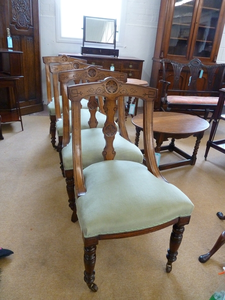 4 Chairs