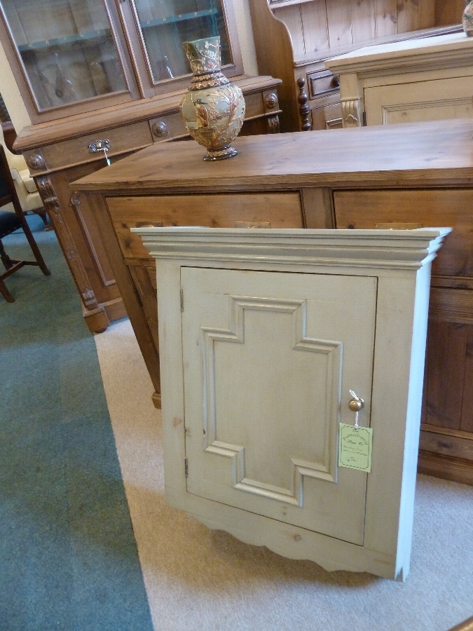 Hanging Cupboard