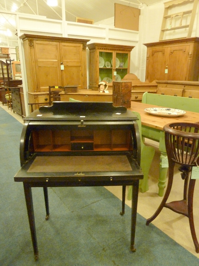 Cylinder Desk