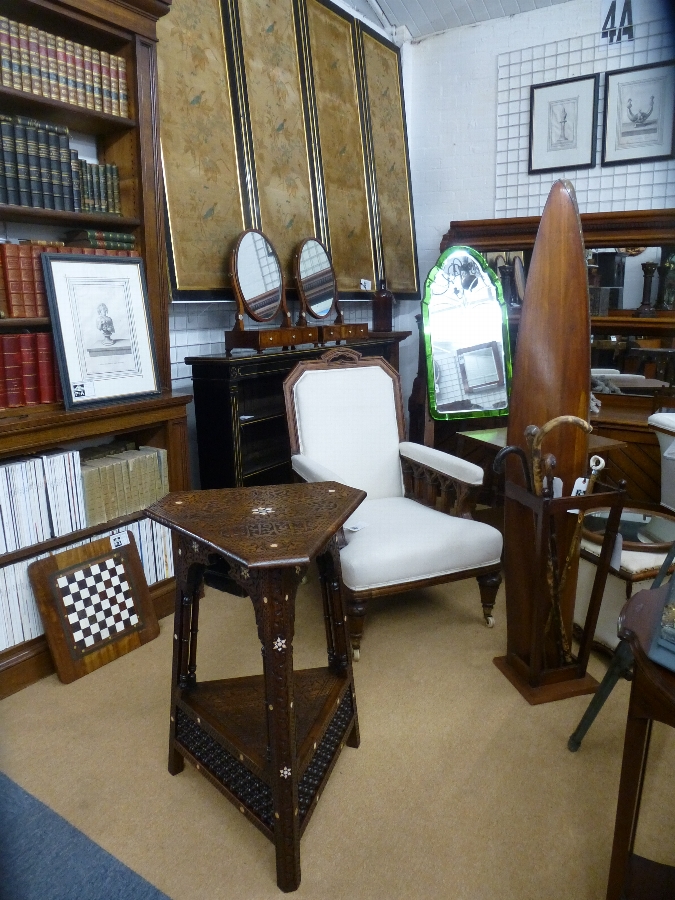 Moorish Table
