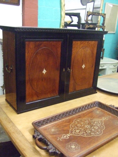 Hanging Cabinet