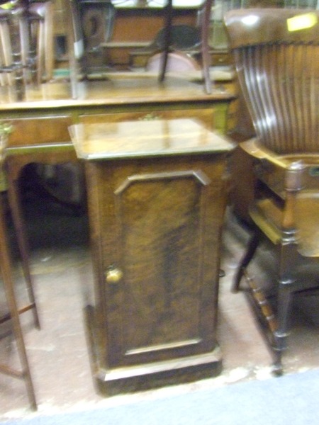 Victorian Bedside