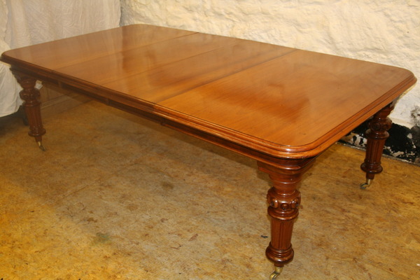 Early Victorian Dining Table