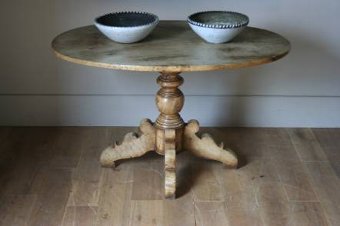 A C19th burr ash centre table