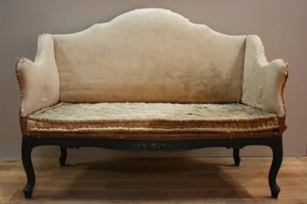 Antique A C19th 2 seater sofa in Italian style